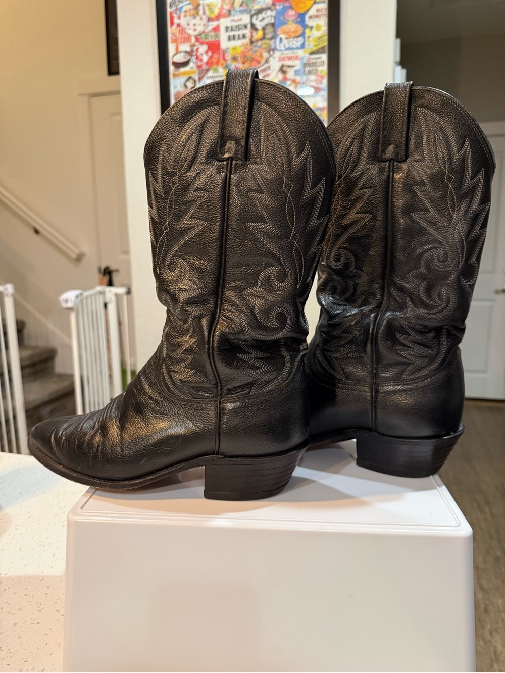 Dan Post Men’s Classic Black Leather Western Boots